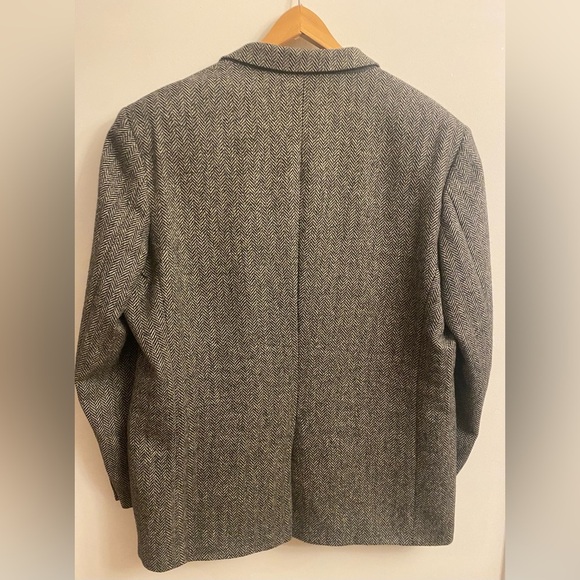 Gray Textured Sport Coat with Classic Weave - Picture 3 of 13